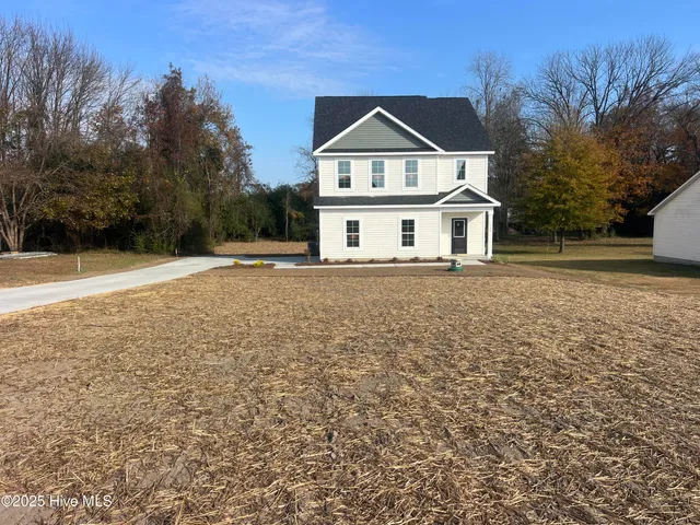 $314,900 | 309 Starky Drive, Richlands, NC 28574