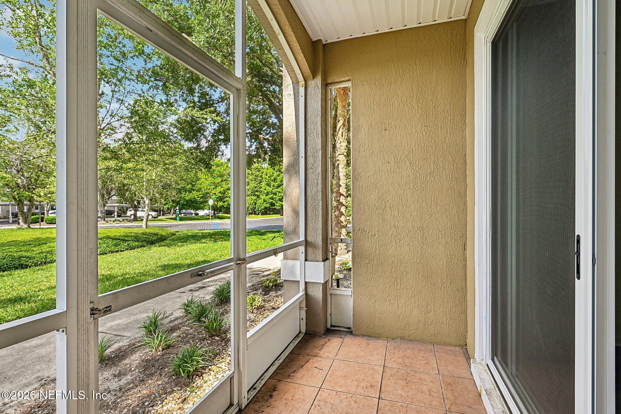 10550 Baymeadows Road, Unit 303 Jacksonville, FL 32256 - Photo 28 of 41 Patio