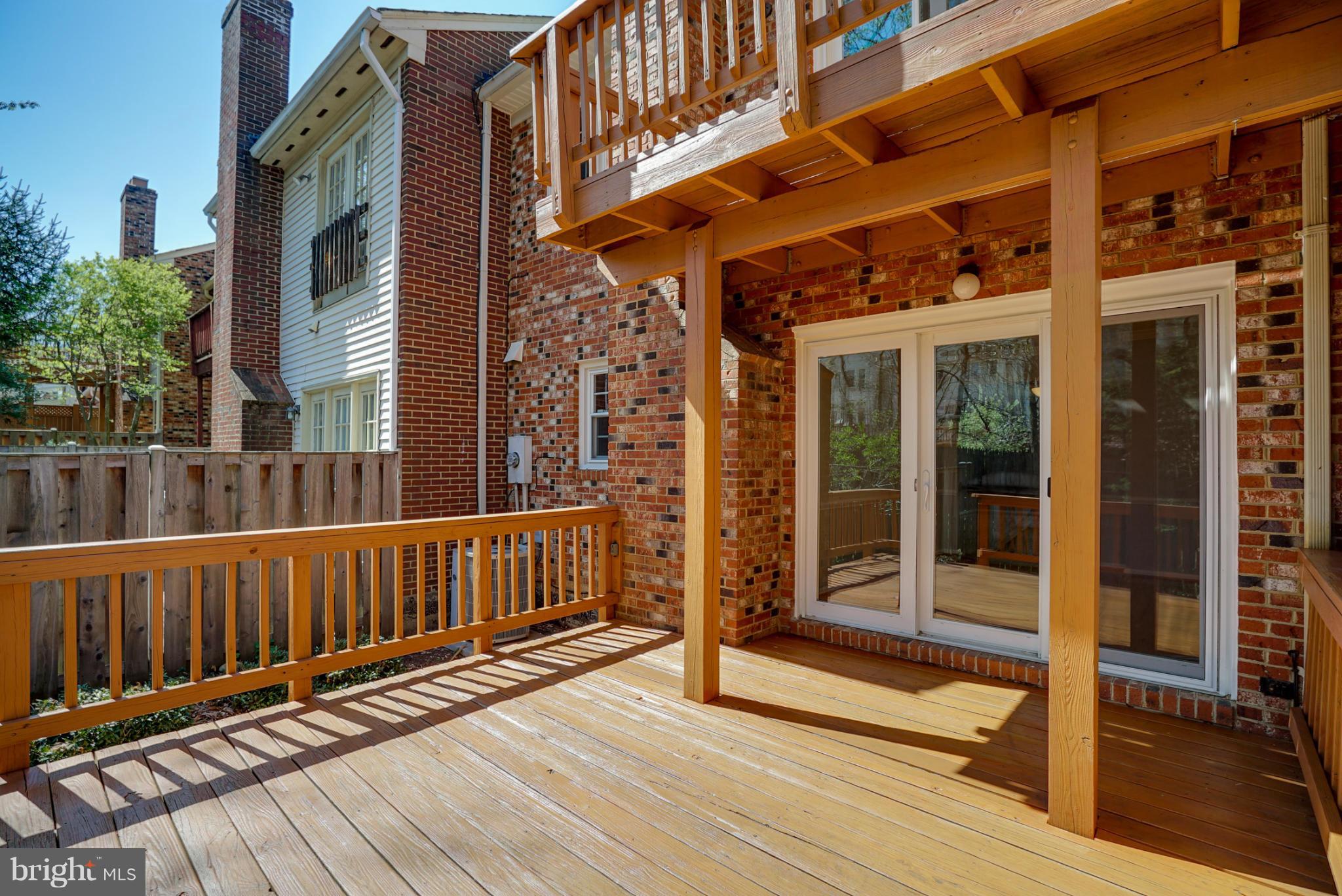 8575 Raglan Road Vienna, VA 22182 - Photo 25 of 28 Exterior (Rear)