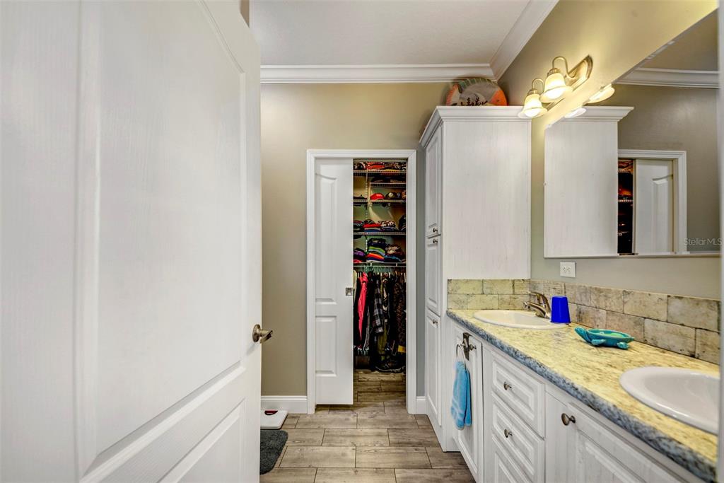 6140 Island Drive Weeki Wachee, FL 34607 - Photo 18 of 46