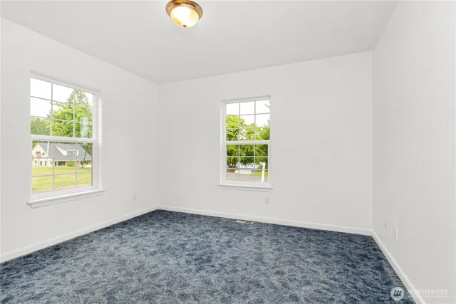 $599,900 | 514 McKinley Avenue, Raymond, WA 98577