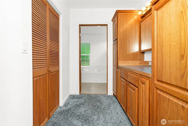 $599,900 | 514 McKinley Avenue, Raymond, WA 98577