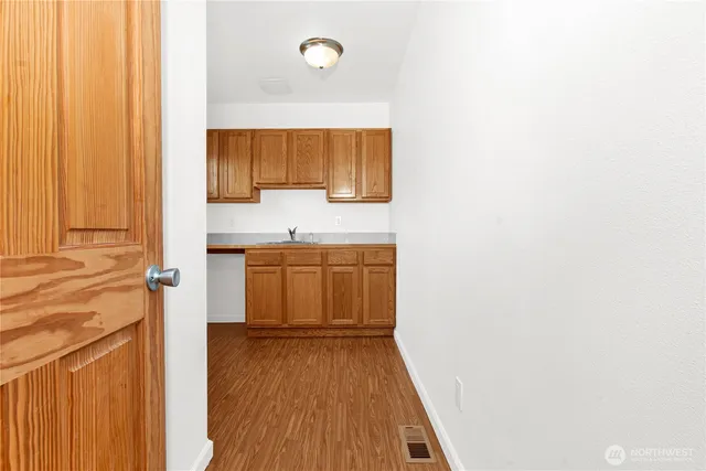 $599,900 | 514 McKinley Avenue, Raymond, WA 98577