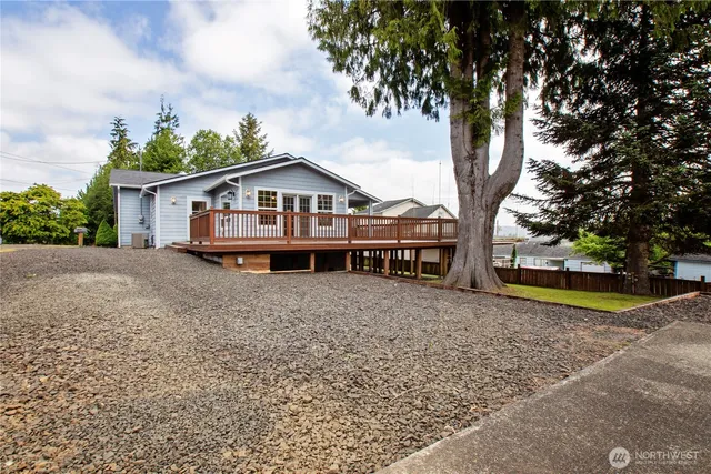 $599,900 | 514 McKinley Avenue, Raymond, WA 98577