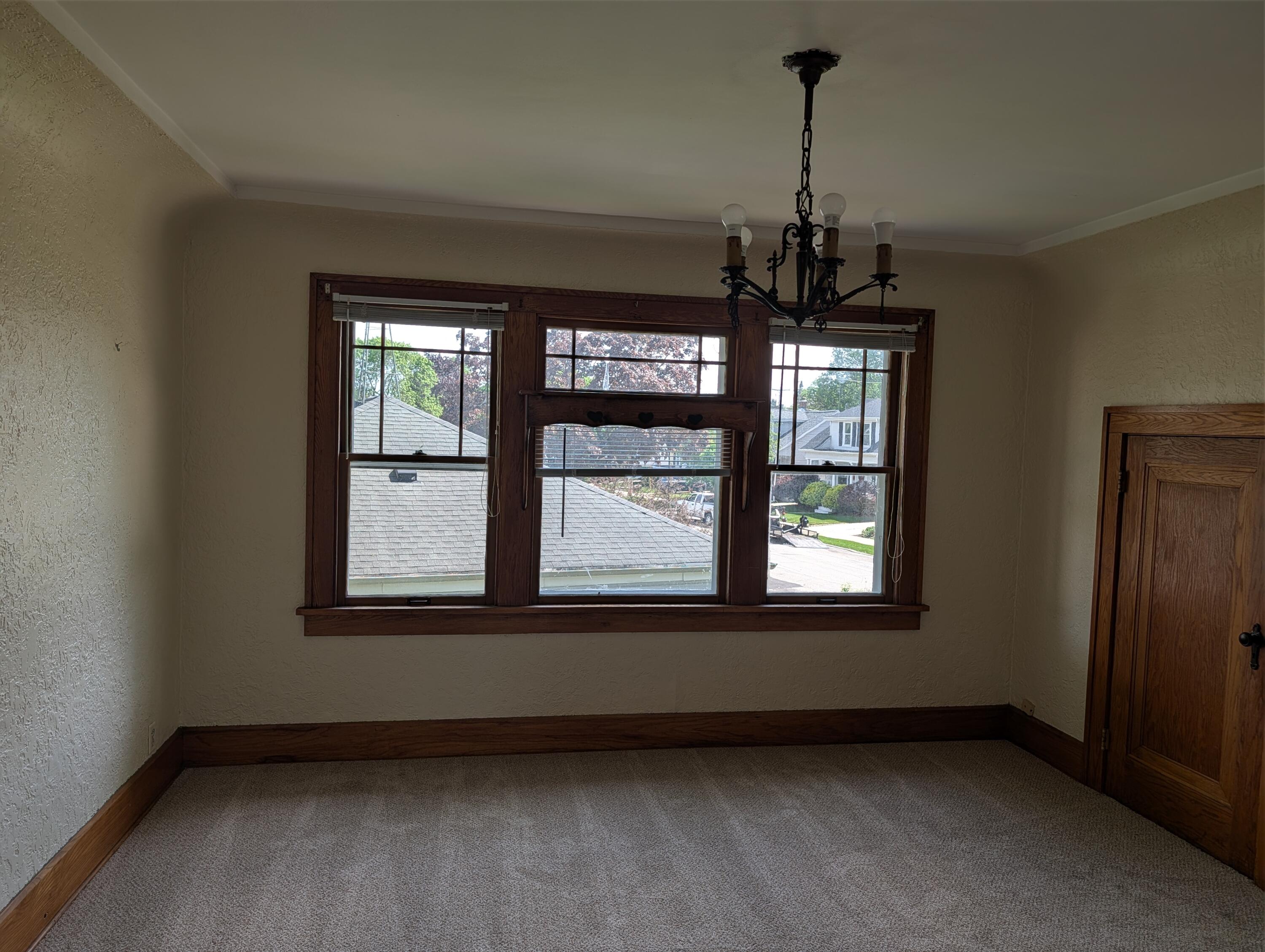 431 West Boulevard, Unit UPPR Racine, WI 53405 - Photo 5 of 12 Dining Room with Storage