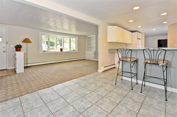 7 Millbrook Road Natick, MA 01760 - Photo 3 of 15 Gallery Image 3
