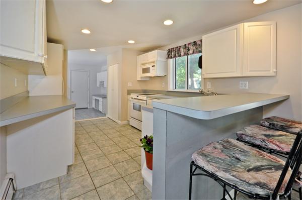 7 Millbrook Road Natick, MA 01760 - Photo 5 of 15 Gallery Image 5