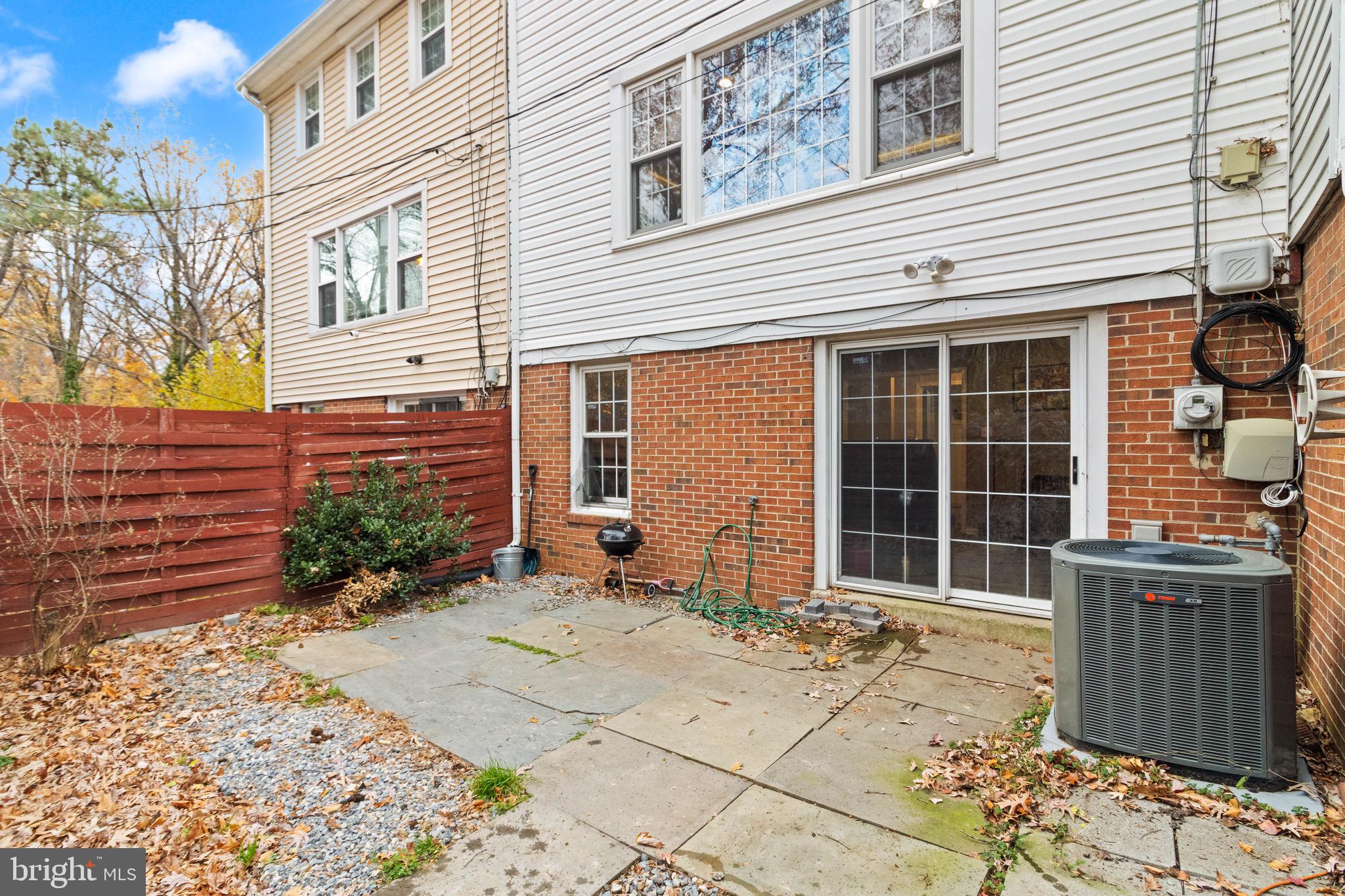 1315 Mead Terrace Woodbridge, VA 22191 - Photo 29 of 32 a front view of a house