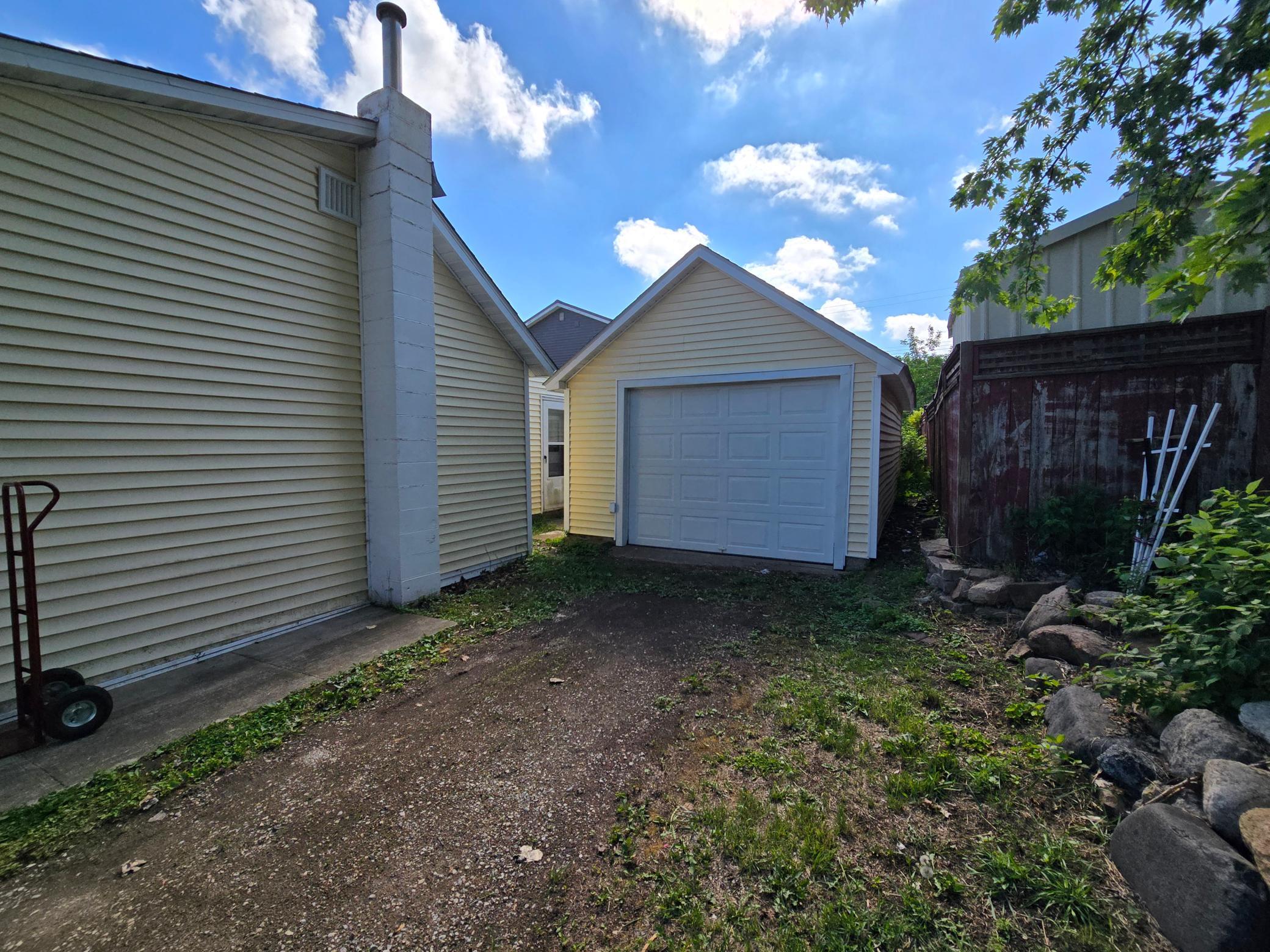 213 East Fremont Street Spring Valley, MN 55975 - Photo 28 of 33