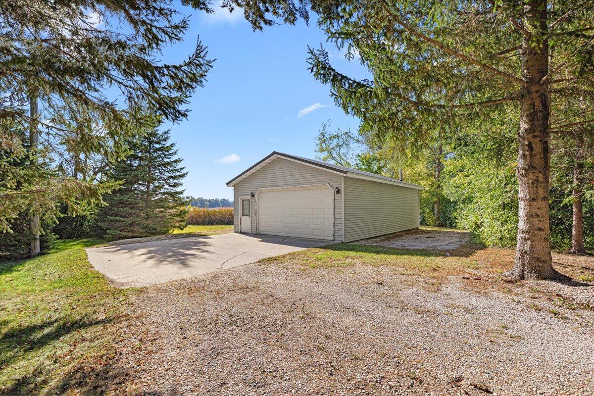 W1074 County Rd F Osceola, WI 53010 - Photo 16 of 35 27-County Rd F-27