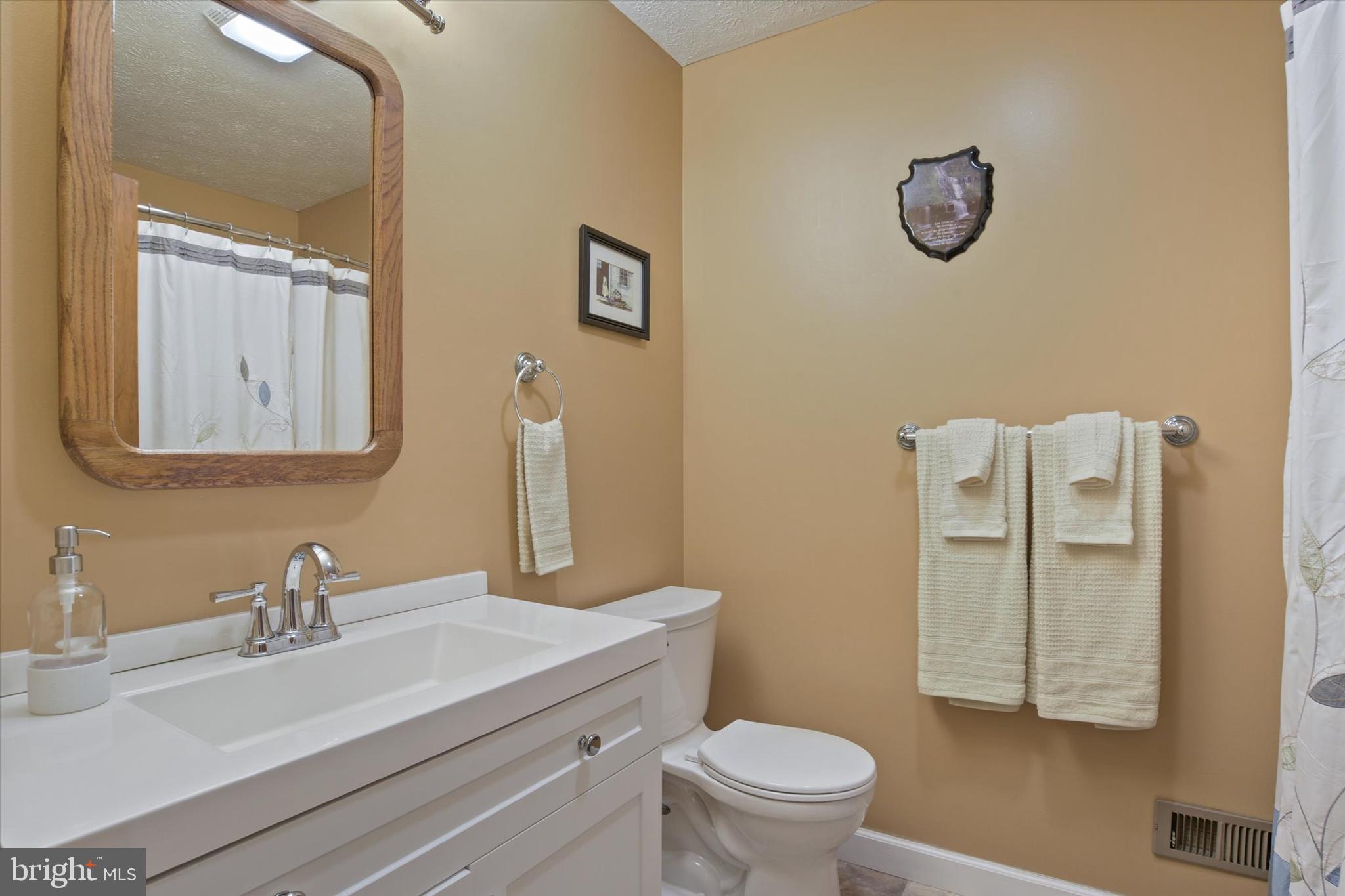 6981 Sterling Road Harrisburg, PA 17112 - Photo 12 of 33 Gallery Image 12