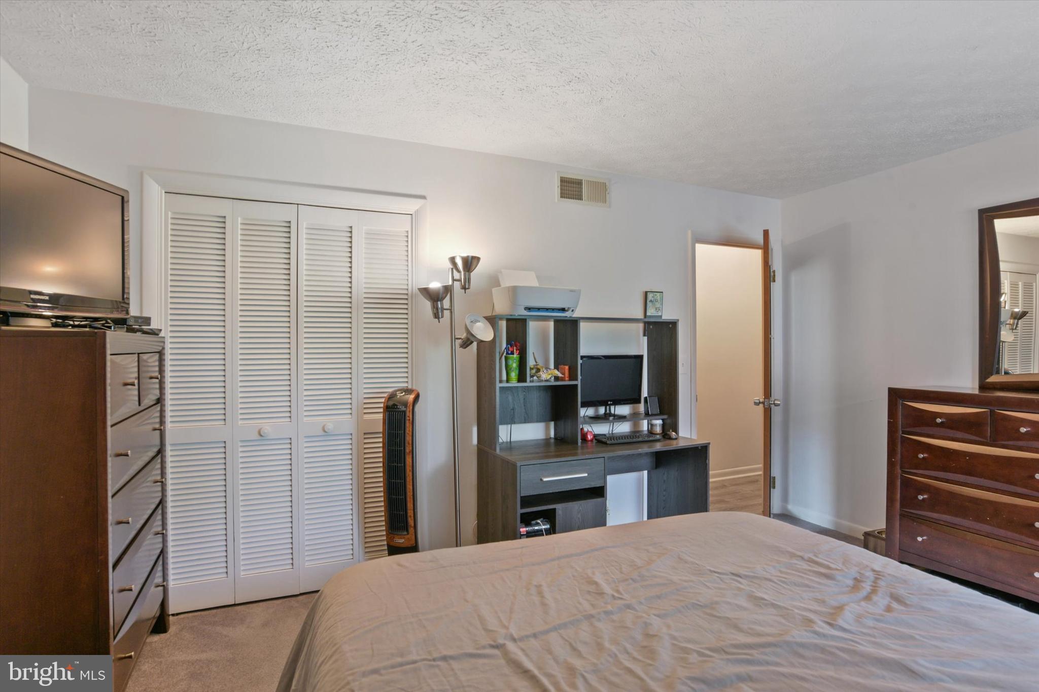 6981 Sterling Road Harrisburg, PA 17112 - Photo 16 of 33 Gallery Image 16