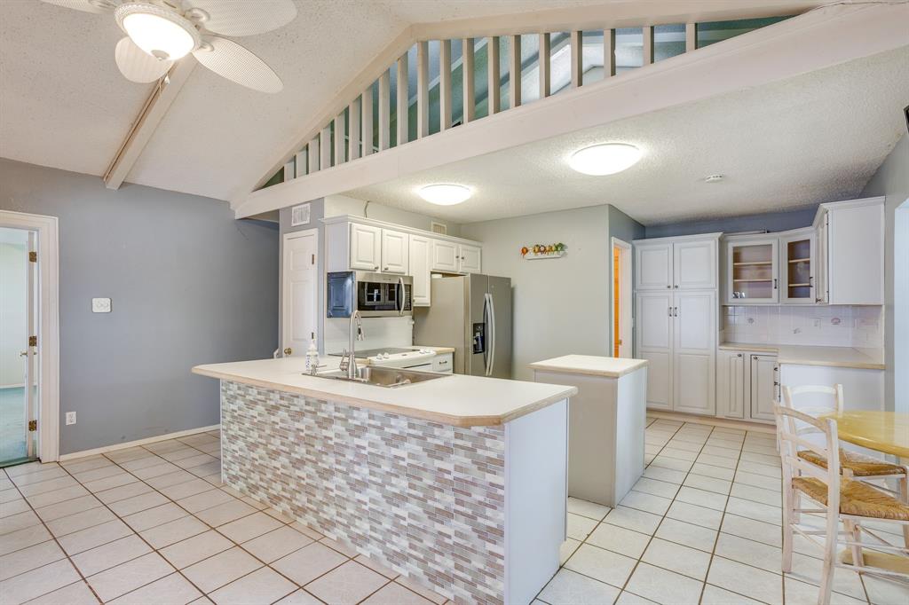 13350 Miller Road Azle, TX 76020 - Photo 15 of 40
