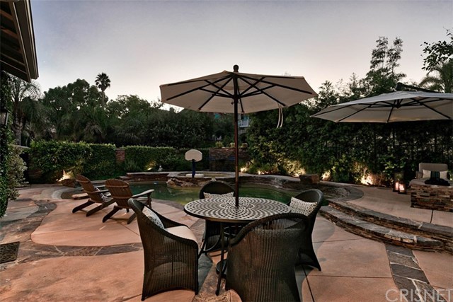 25907 Franklin Lane Stevenson Ranch, CA 91381 - Photo 45 of 58 Plenty of room to entertain, nice outdoor lights