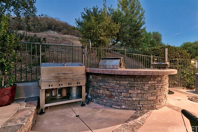 25907 Franklin Lane Stevenson Ranch, CA 91381 - Photo 51 of 58 Built in BBQ on the right