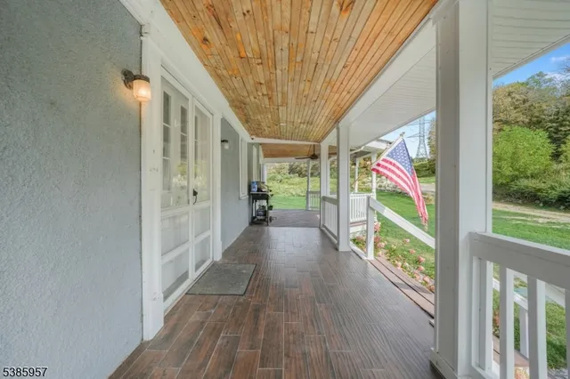 a view of an entryway