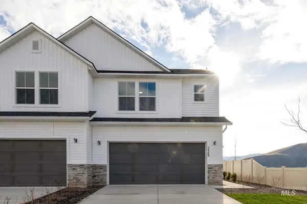 $329,990 | 229 Moose Street, Horseshoe Bend, ID 83629
