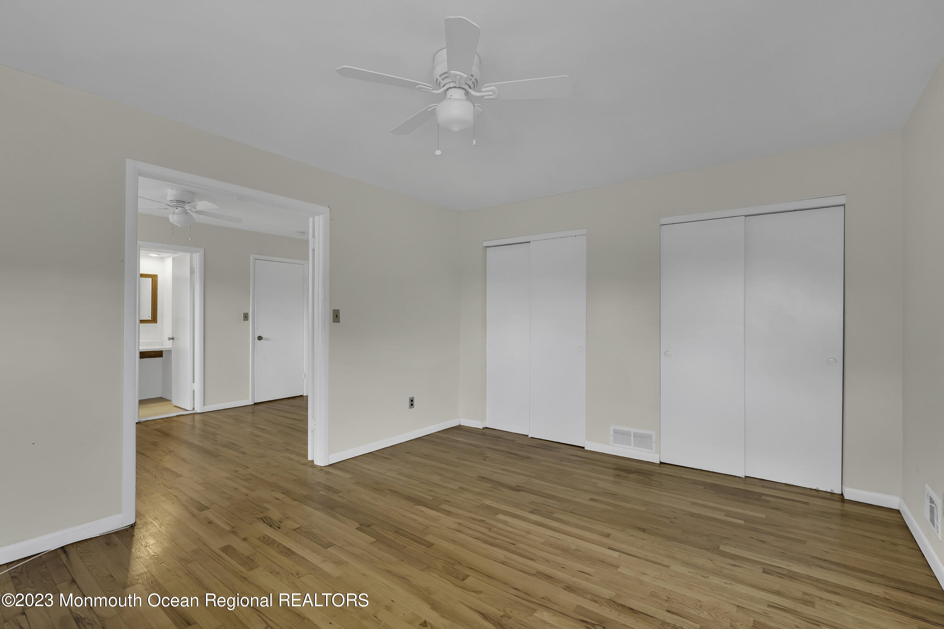 452 Stillwells Corner Road Freehold, NJ 07728 - Photo 18 of 23 049_dsc01287