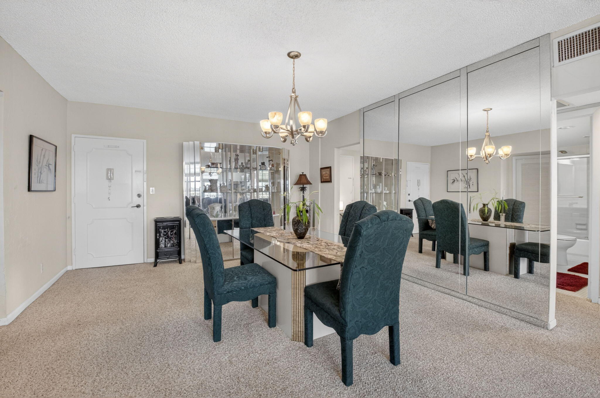 2851 South Ocean Boulevard, Unit 5M Boca Raton, FL 33432 - Photo 5 of 46 Dining