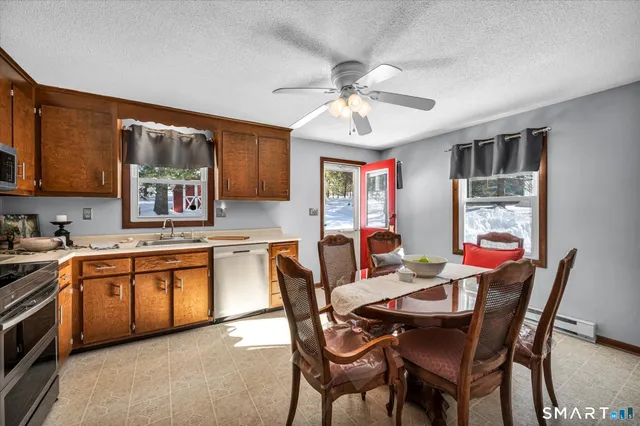 $429,000 | 10 Highland Avenue, East Haddam, CT 06469