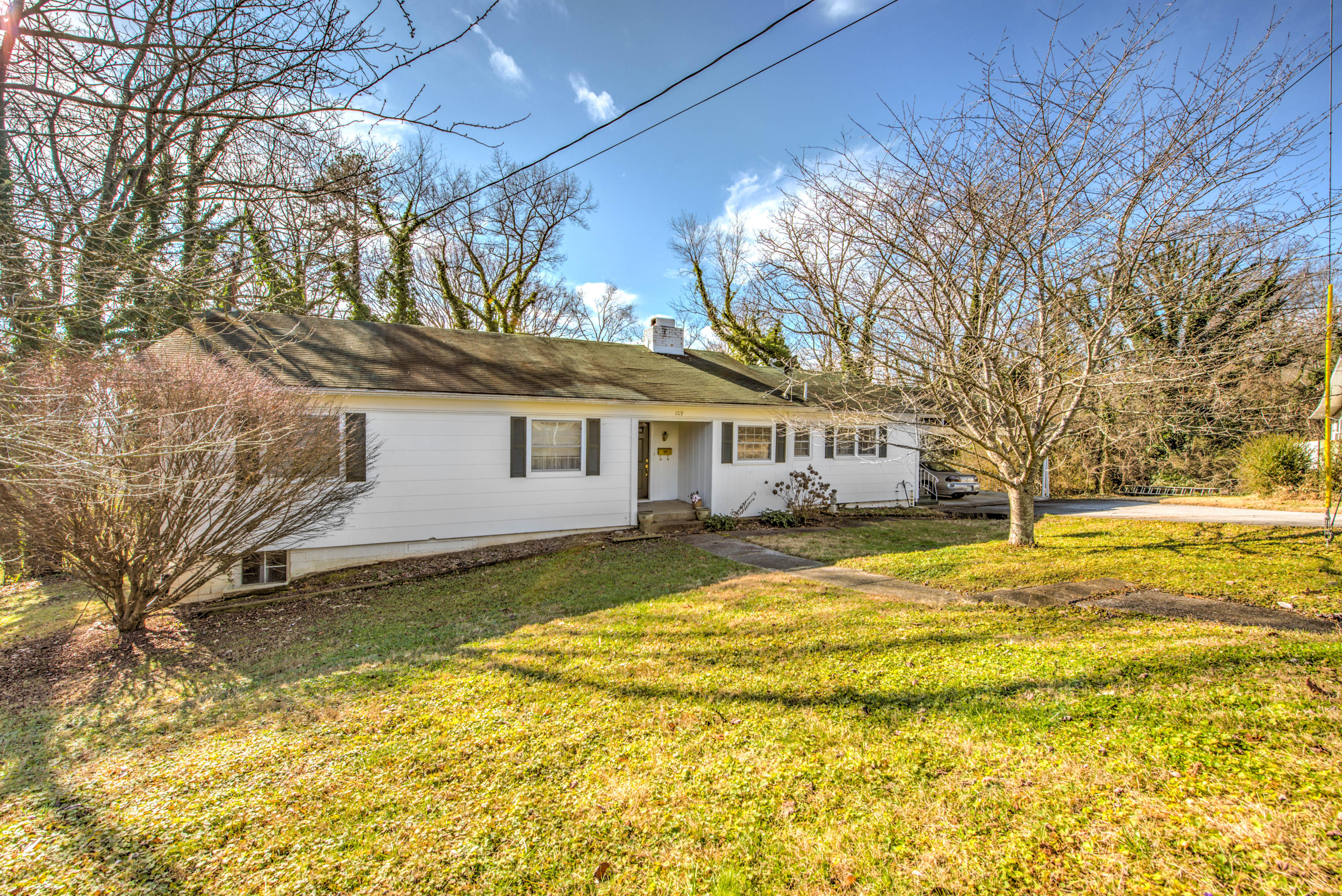 109 Norris Lane Oak Ridge, TN 37830 - Photo 2 of 22 Welcome Home!