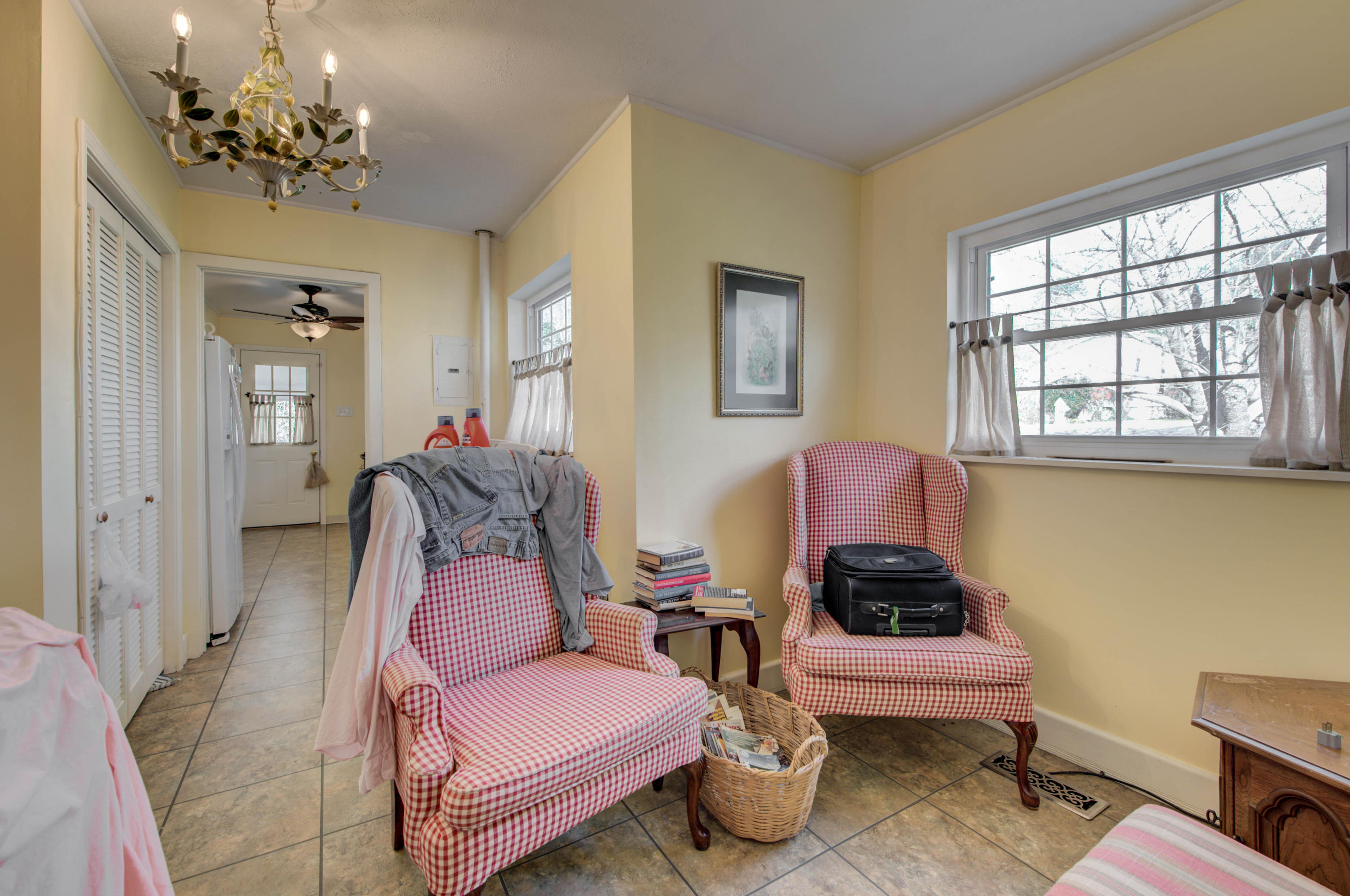 109 Norris Lane Oak Ridge, TN 37830 - Photo 11 of 22 Breakfast-Laundry