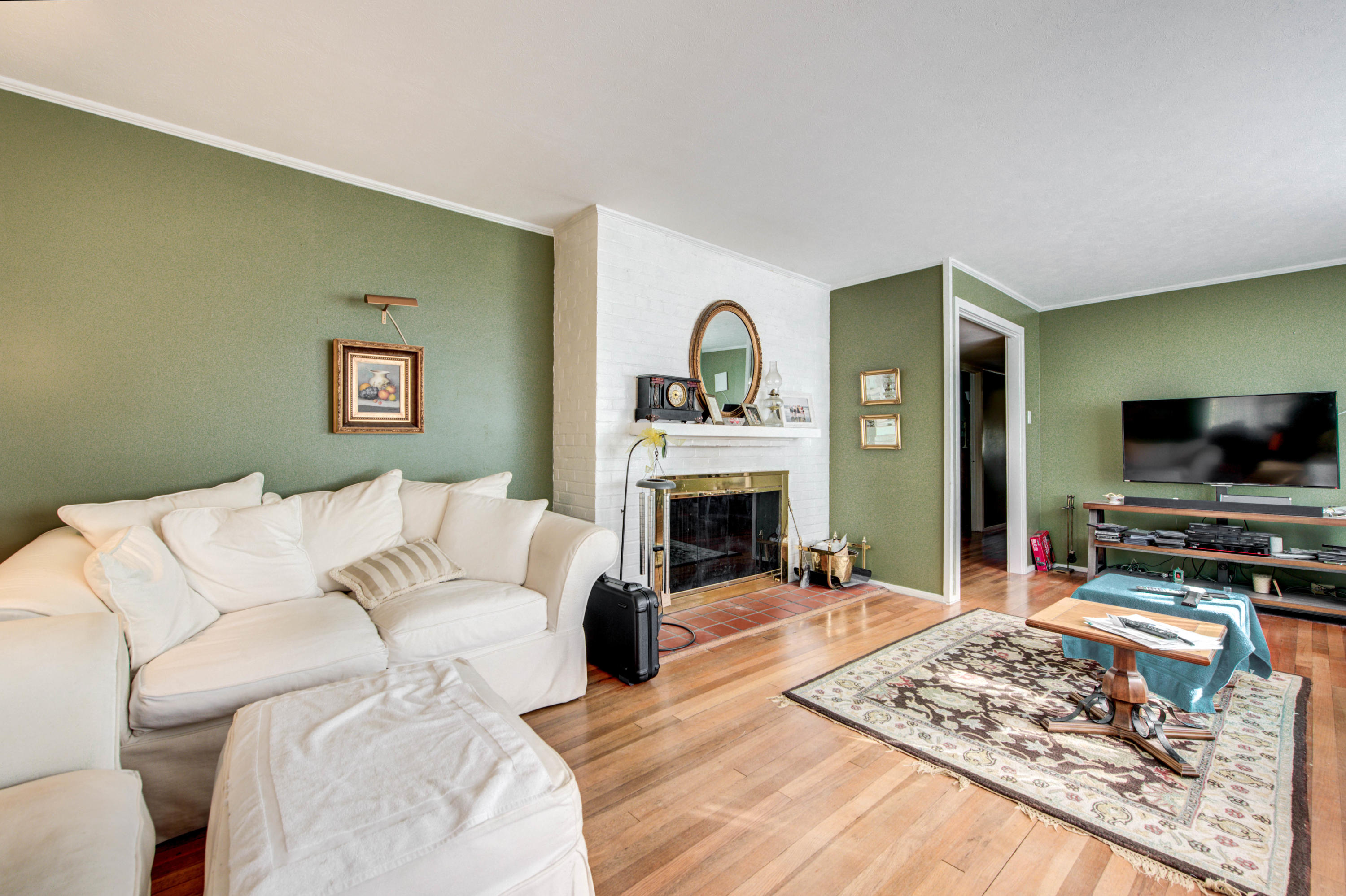 109 Norris Lane Oak Ridge, TN 37830 - Photo 5 of 22 Living Room