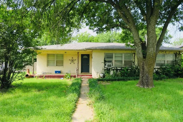$105,000 | 1689 Highway 81, Bowie, TX 76230