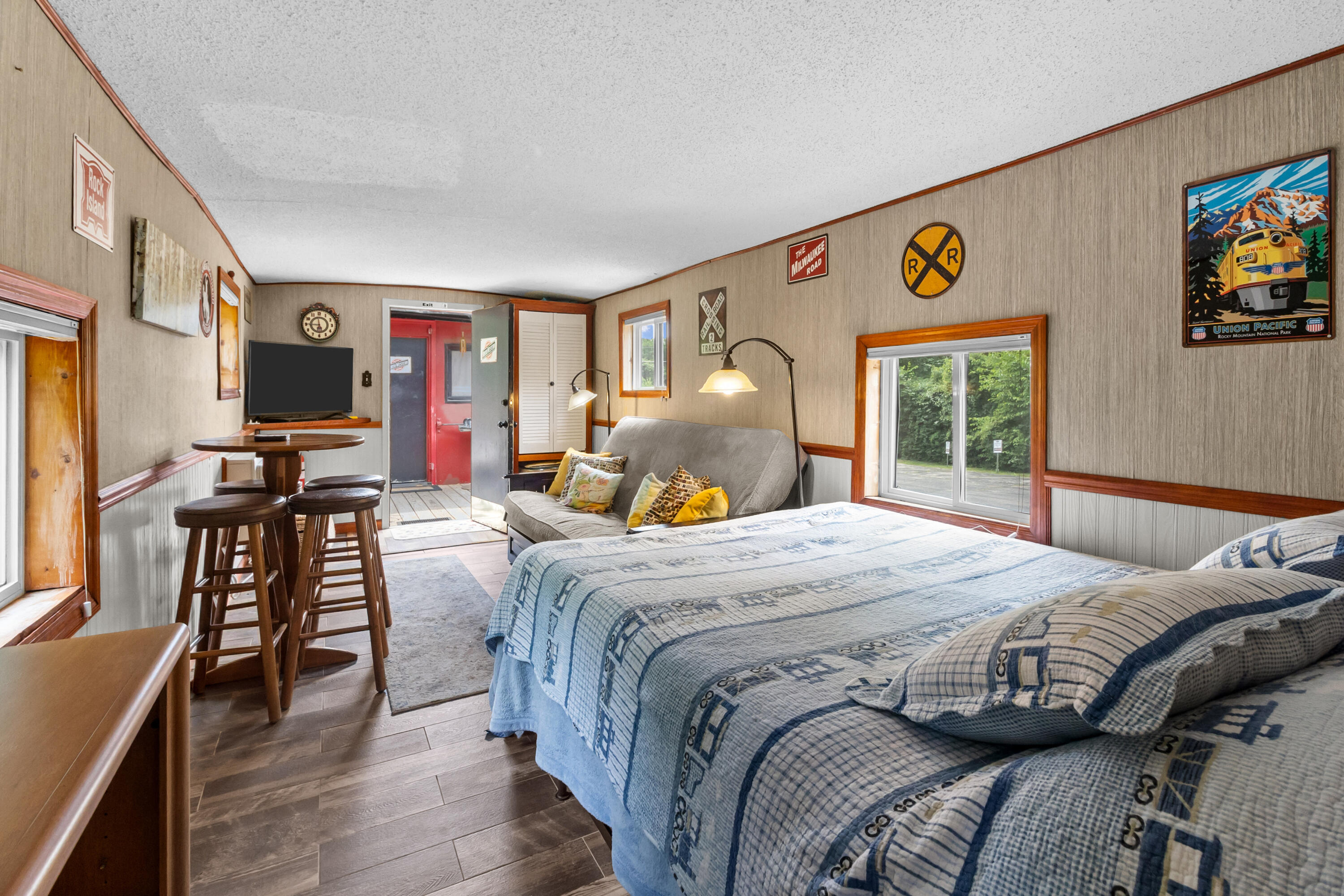 301 East Townline Road Lake Geneva, WI 53147 - Photo 8 of 11 Caboose