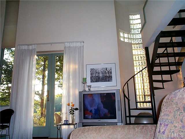 6097 Bob Daniel Road Oxford, NC 27565 - Photo 8 of 24 a living room with furniture and a window