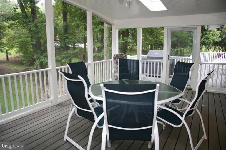 3001 Old Court Road Pikesville, MD 21208 - Photo 11 of 27 Screened-in Porch