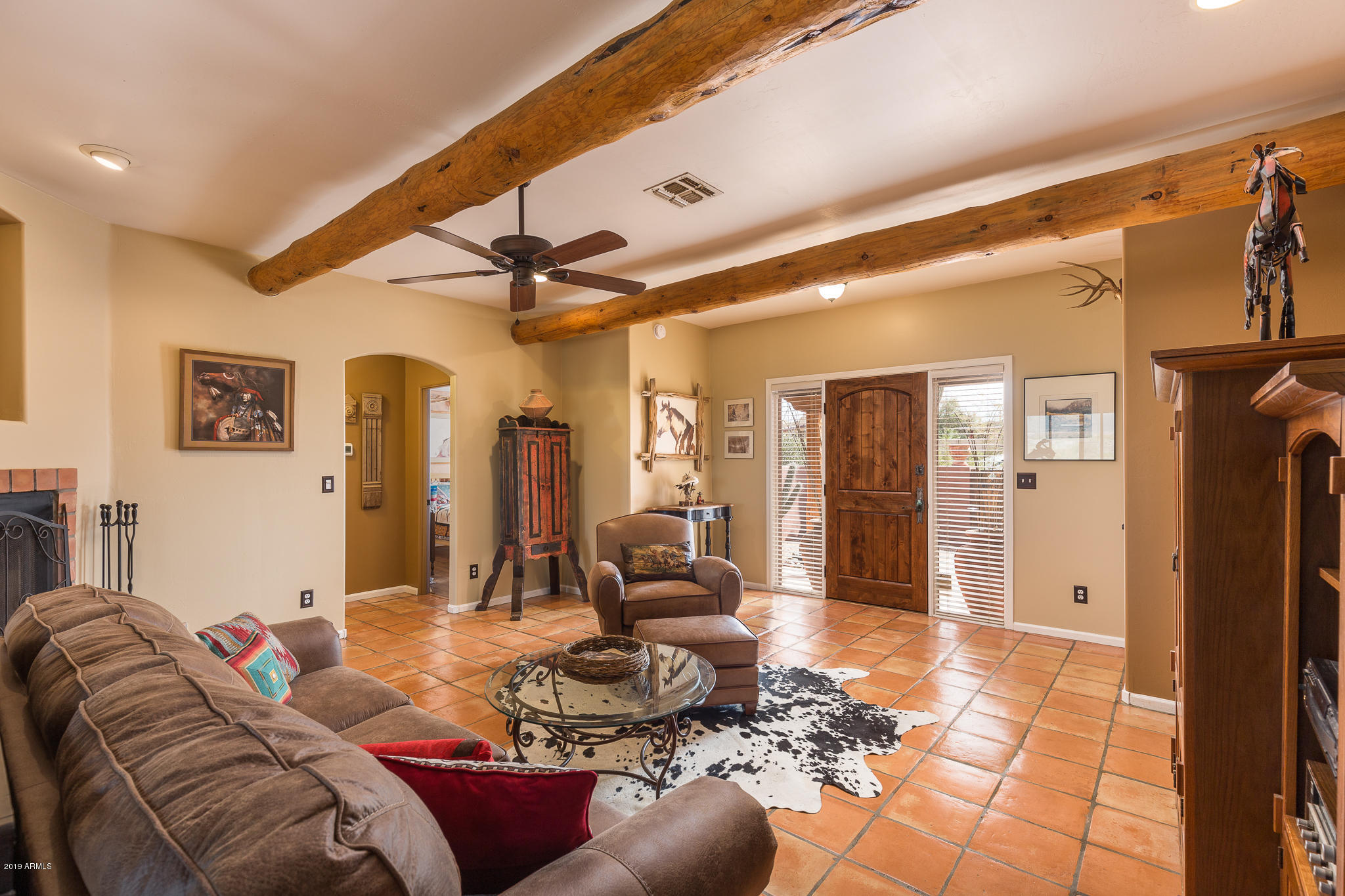 136 East Ridgecrest Road Phoenix, AZ 85086 - Photo 5 of 30 Entry/Living Room