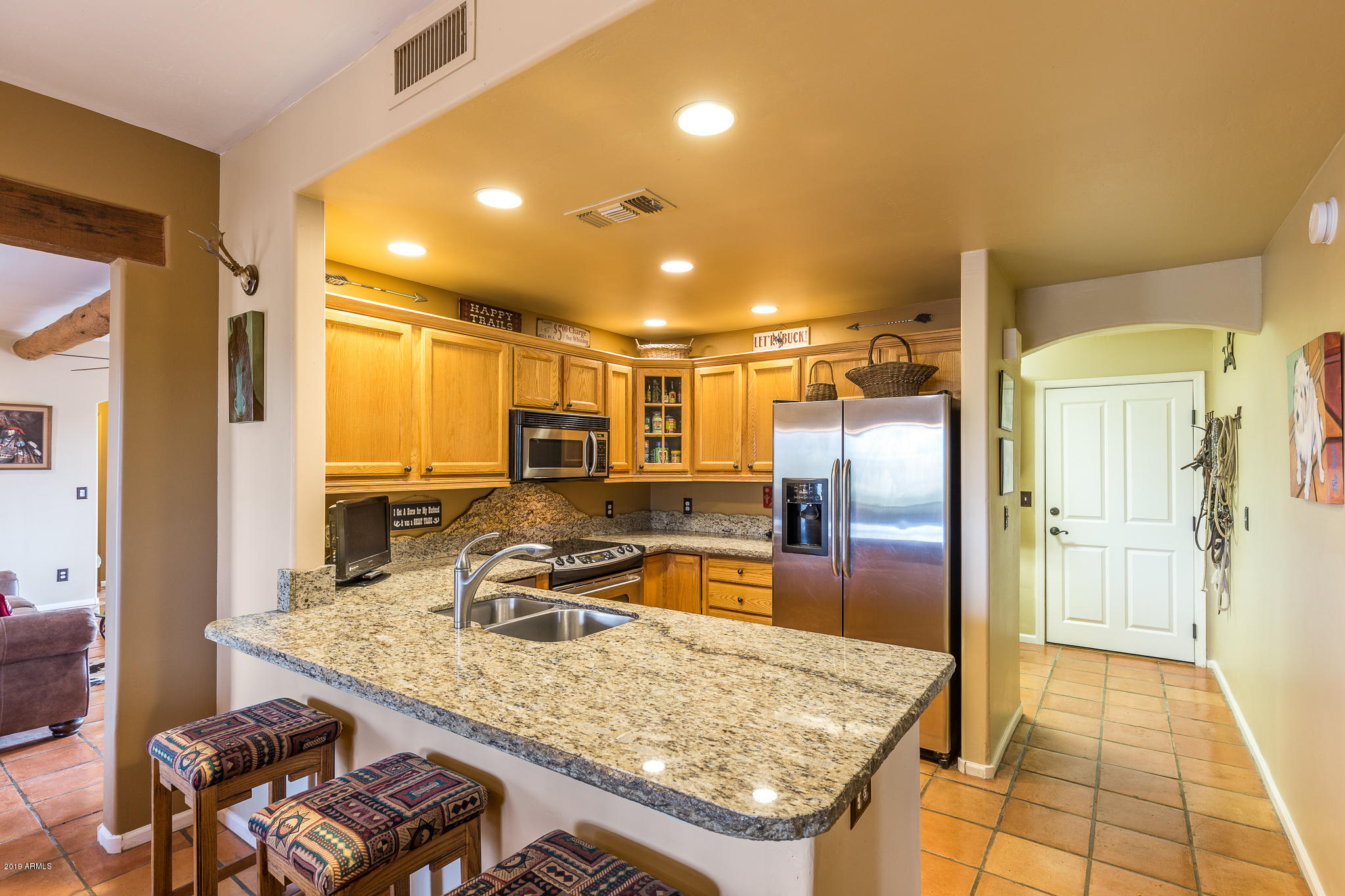 136 East Ridgecrest Road Phoenix, AZ 85086 - Photo 8 of 30 Kitchen
