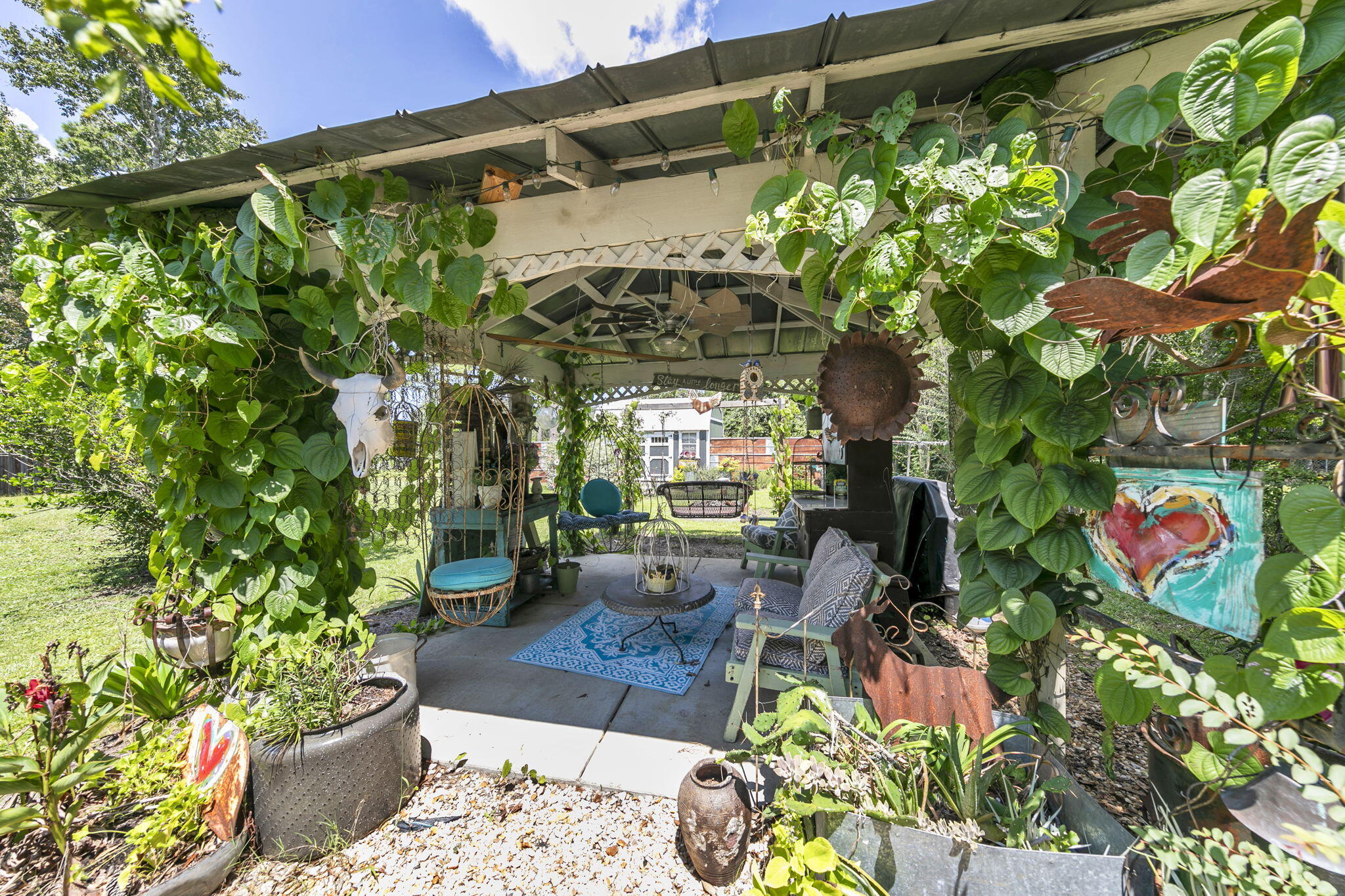 90 Jones Drive Freeport, FL 32439 - Photo 35 of 44 a picture of flowers