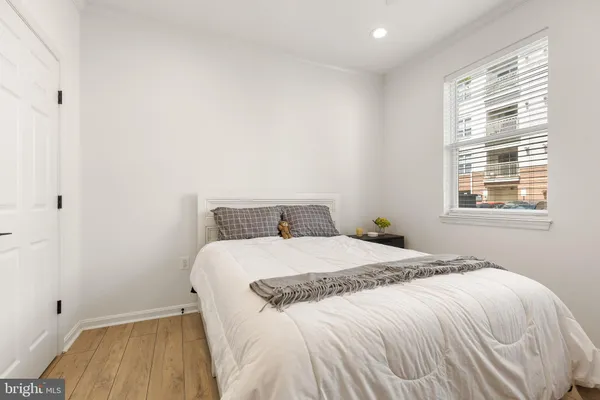 $500,000 | 9486 Virginia Center Boulevard, Unit 2, Vienna, VA 22181