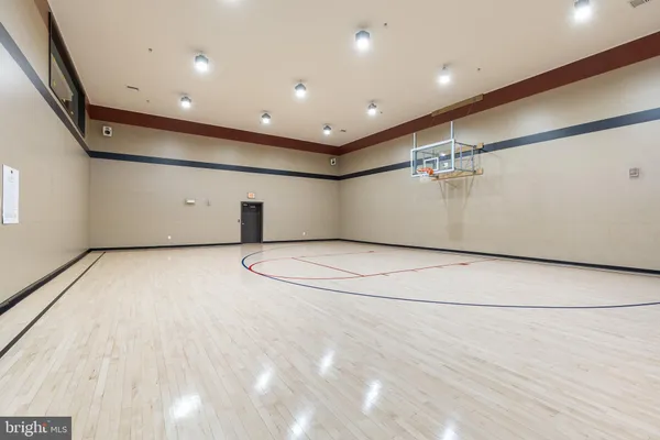 $500,000 | 9486 Virginia Center Boulevard, Unit 2, Vienna, VA 22181