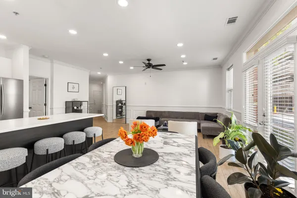 $500,000 | 9486 Virginia Center Boulevard, Unit 2, Vienna, VA 22181