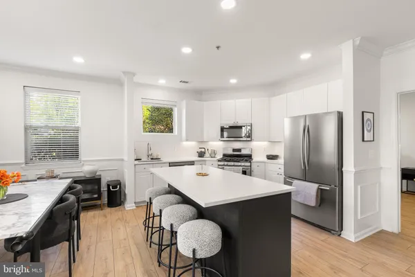 $500,000 | 9486 Virginia Center Boulevard, Unit 2, Vienna, VA 22181