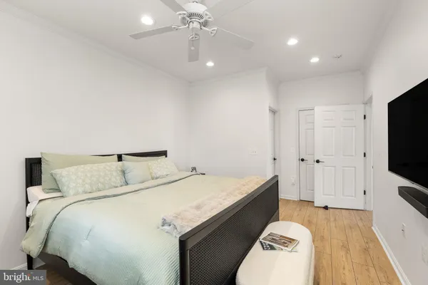 $500,000 | 9486 Virginia Center Boulevard, Unit 2, Vienna, VA 22181