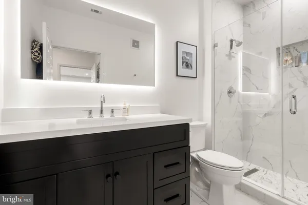 $500,000 | 9486 Virginia Center Boulevard, Unit 2, Vienna, VA 22181