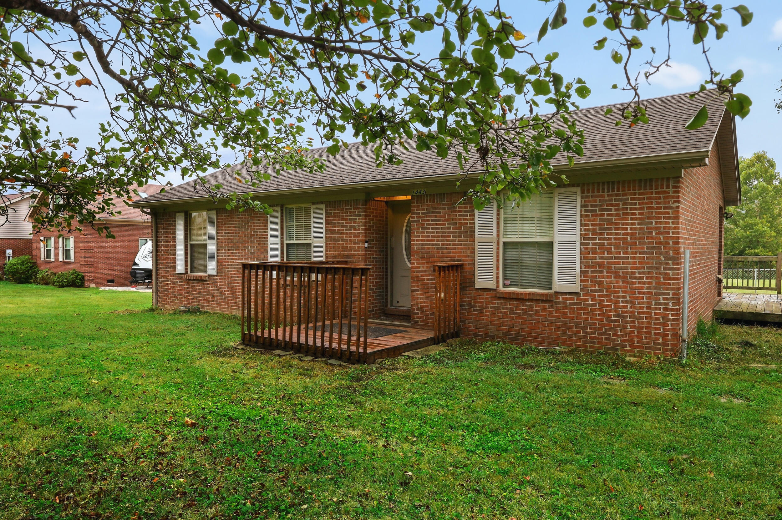 1443 Wisemantown Road Irvine, KY 40336 - Photo 4 of 27 IMG_7881