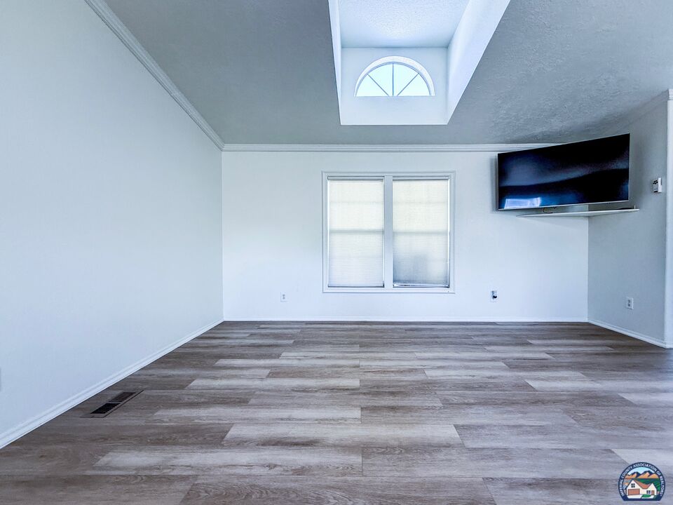 1601 Drew Road, Unit 46 El Centro, CA 92243 - Photo 6 of 36 Gallery Image 6