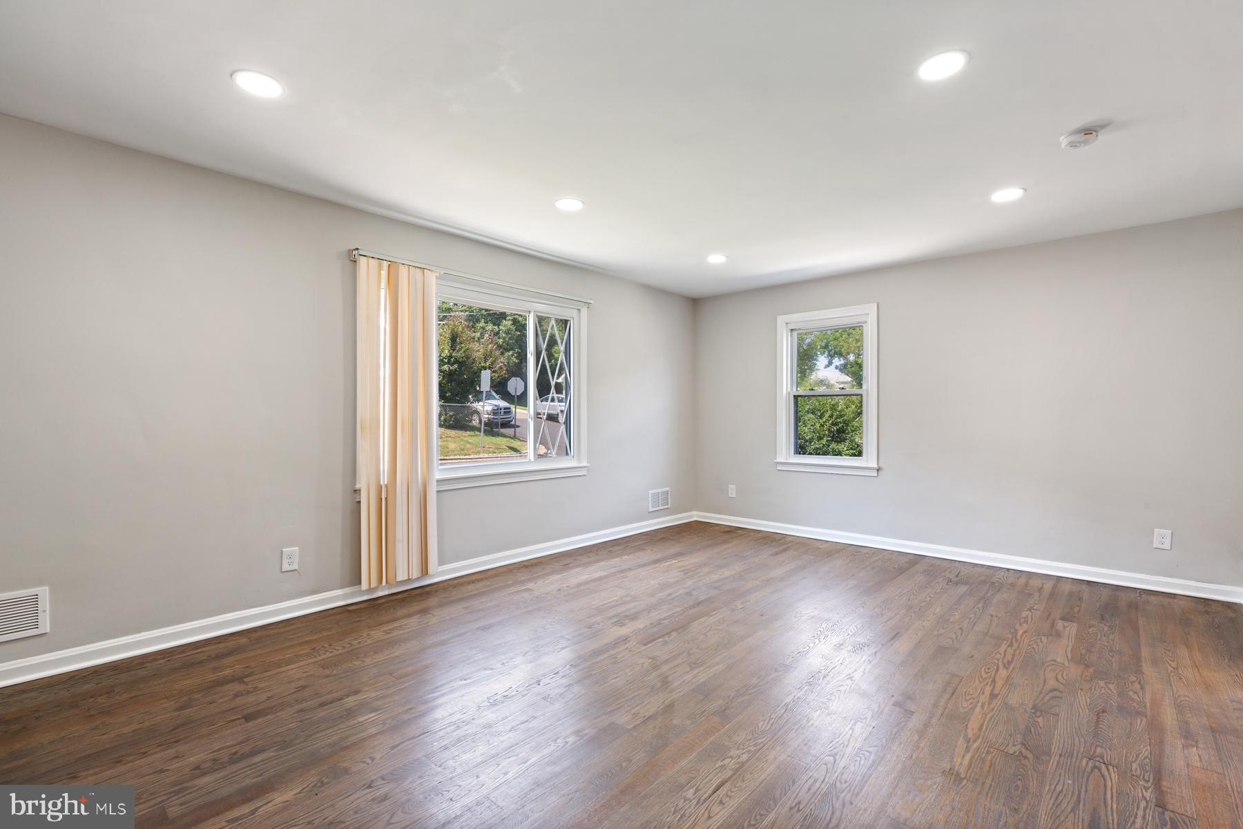 1816 Dewitt Avenue Capitol Heights, MD 20743 - Photo 8 of 37