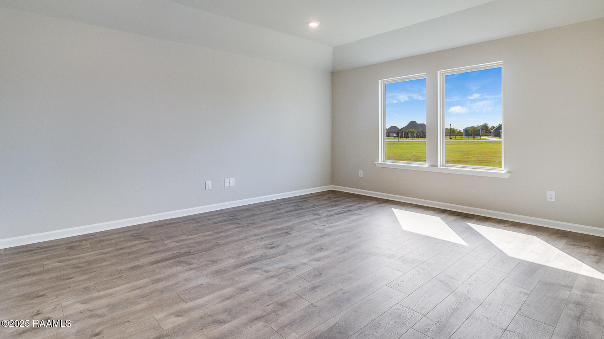 104 Reid Sunset, LA 70584 - Photo 2 of 13 X40D Denton AL White - 1805 Highland Dr