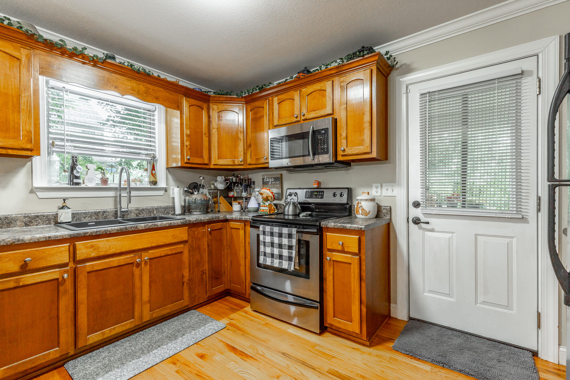 901 Haggard Road Ringgold, GA 30736 - Photo 17 of 55 Kitchen