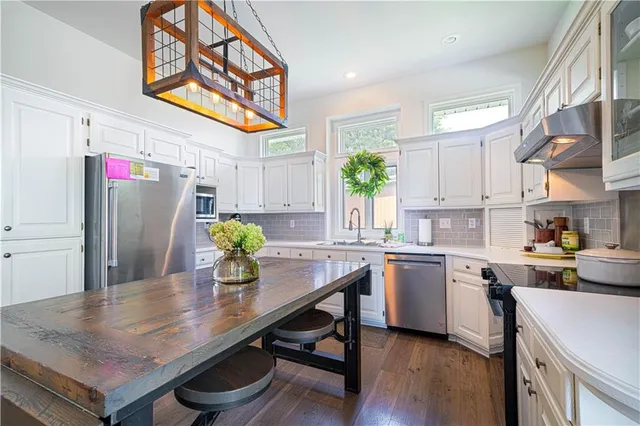 $599,900 | 105 Summit, Wathena, KS 66090