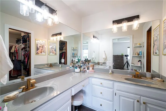 $599,900 | 105 Summit, Wathena, KS 66090