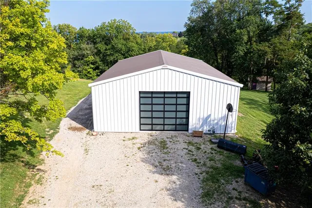 $599,900 | 105 Summit, Wathena, KS 66090