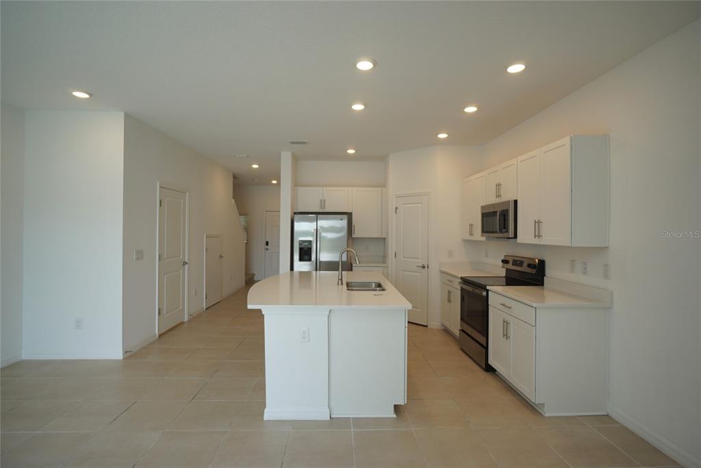 2407 Paravane Way Wesley Chapel, FL 33543 - Photo 11 of 35