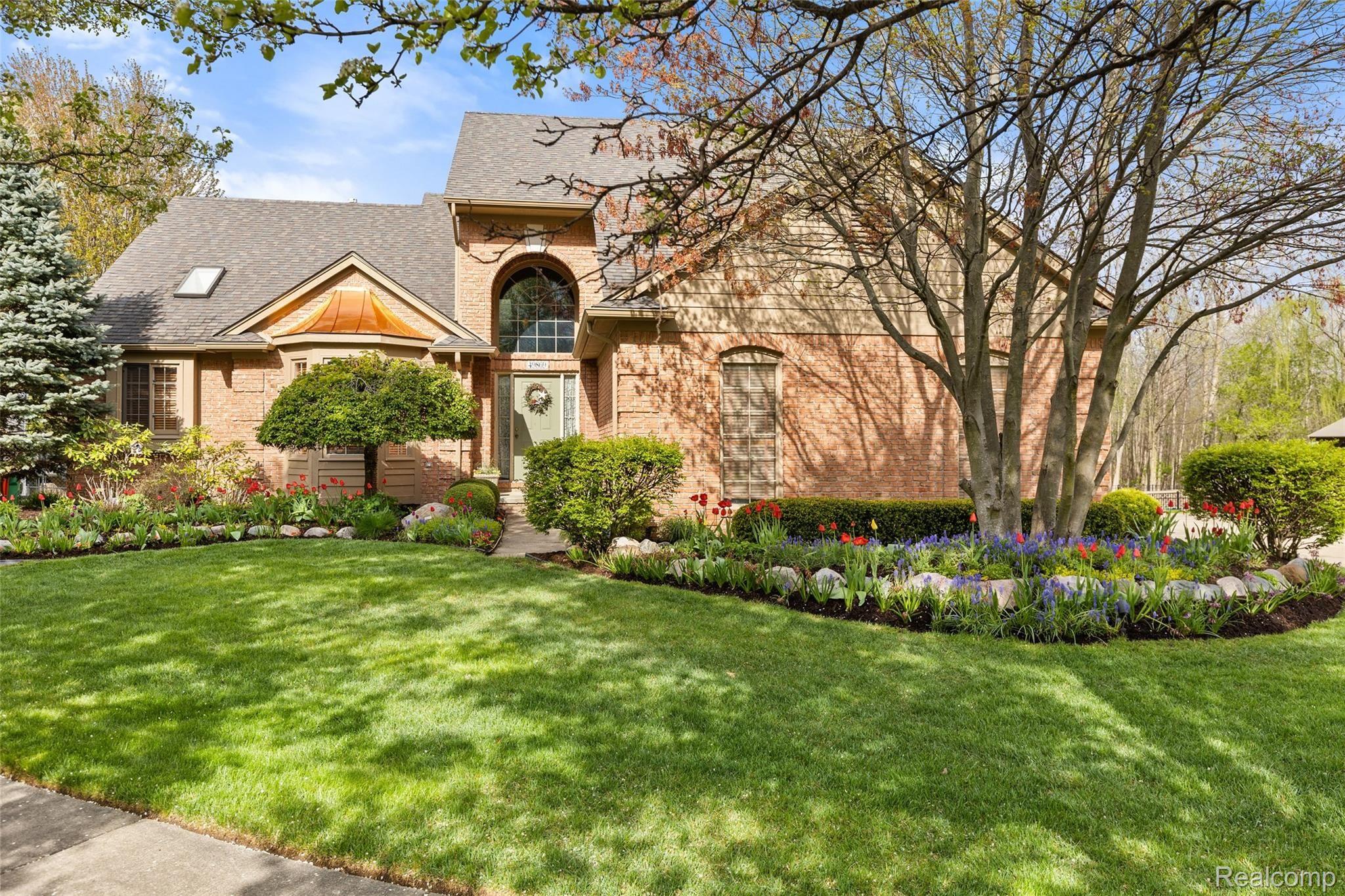 49869 Riverside Dr-2.jpg